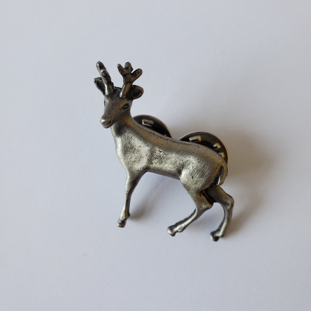 Buck Deer Pin